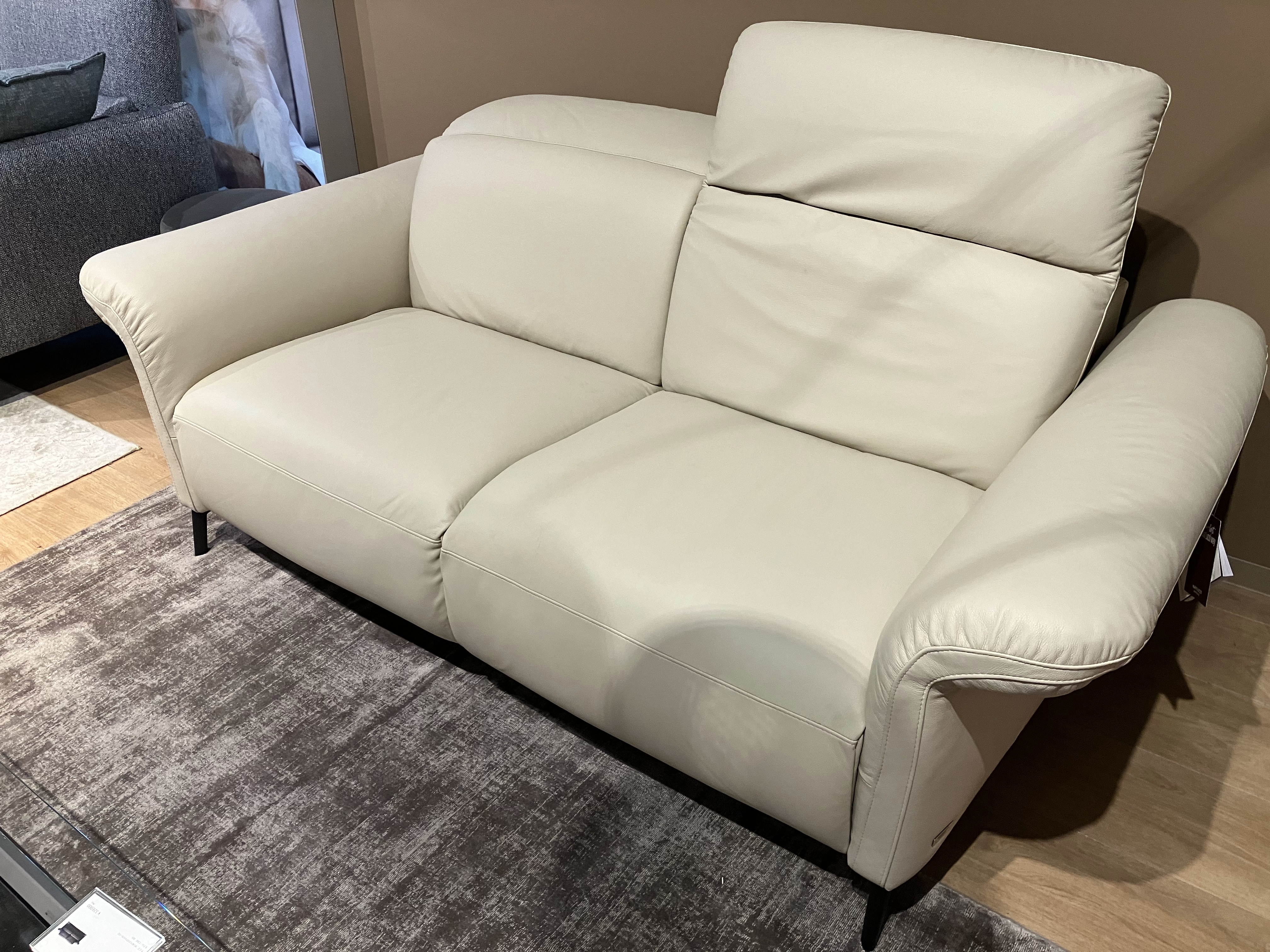 NATUZZI EDITIONSの新作ソファをご紹介致します！ | LAPIAS万代家具