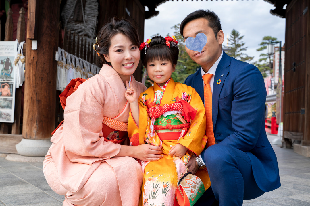 七五三7歳女の子写真・黄色着物～ロケ写真撮影 | 着物レンタルなら尼崎