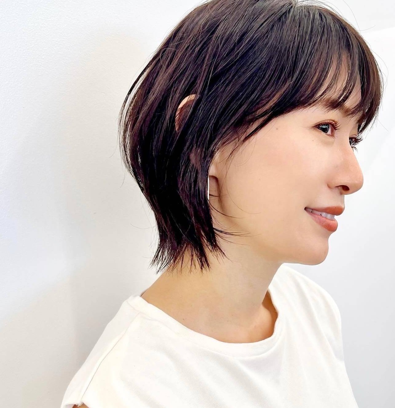 パーソナルなフィットバランスで作るメリハリ。マロンブラウンカラーで