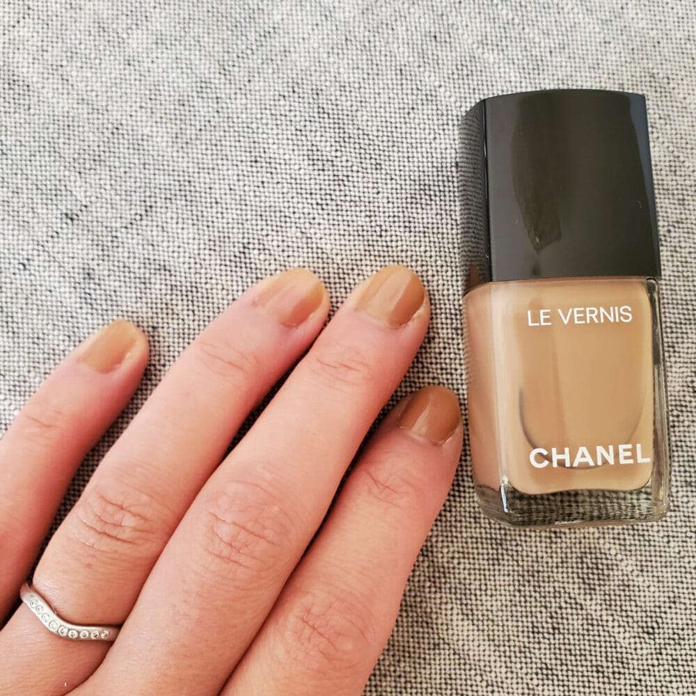 CHANELのマニキュア】セルフネイルをして、心穏やかに新年を迎えられ