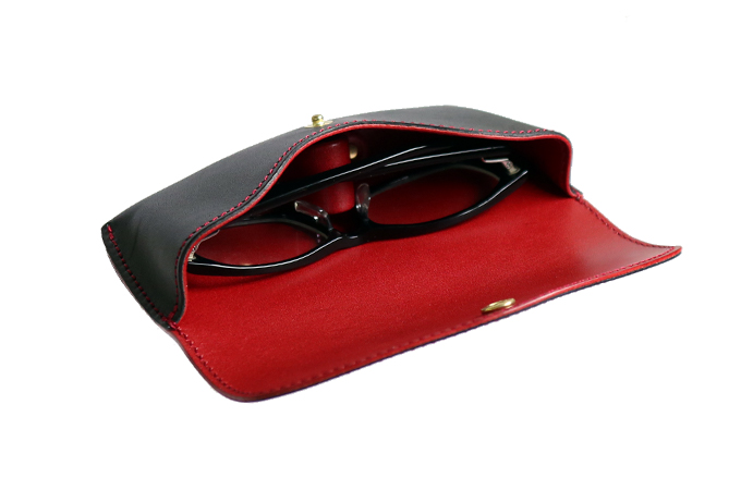フラップメガネケース｜革鞄と革小物のPORCO ROSSO（ポルコロッソ）