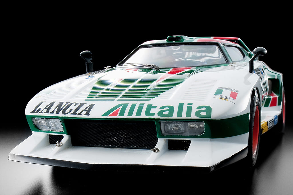 実車と同じくディーノ用V6を移植！タミヤ製「ランチア・ストラトス