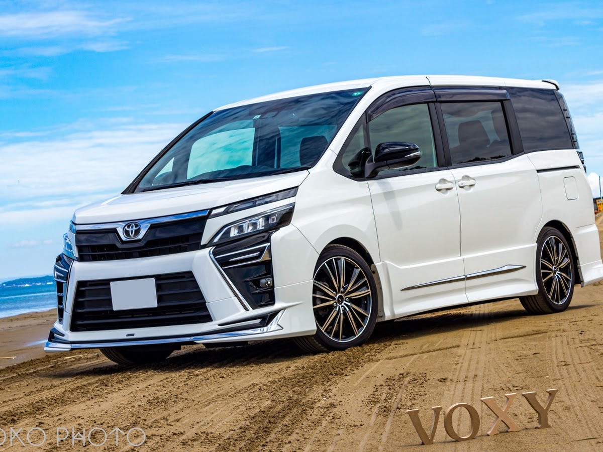 ヴォクシー 新車外し 完全未使タイヤ ヴォクシー 新車外し 完全未使