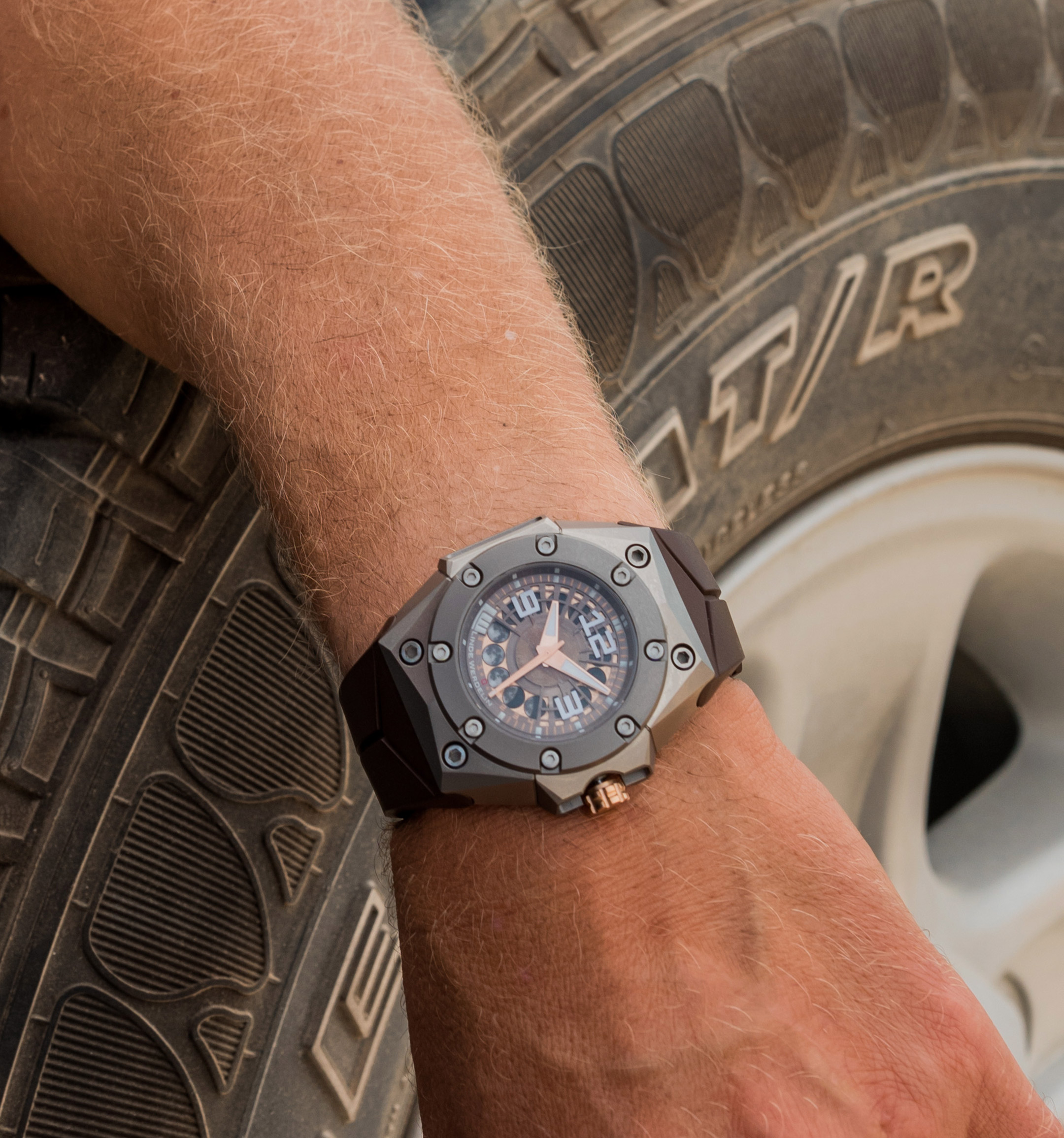 Oktopus Moon — Linde Werdelin