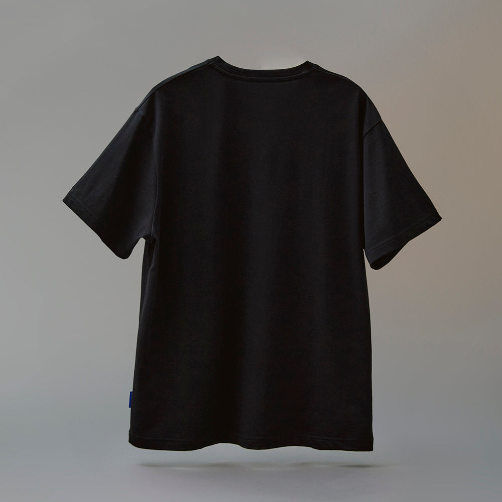 NewJeans x Hiroshi Fujiwara COLLER T-シャツ VER.3(BLACK) – LINE
