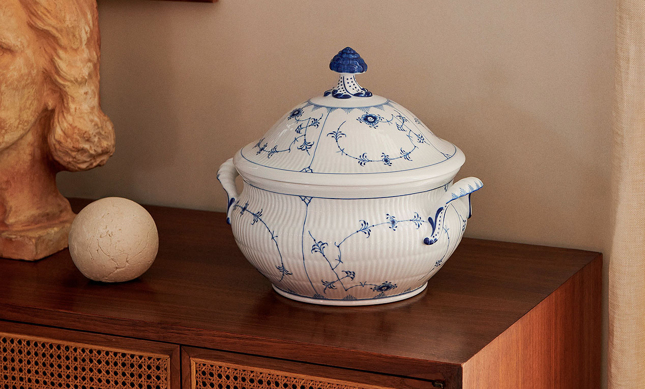 ロイヤルコペンハーゲンの人気コレクション「ブルーフルーテッド