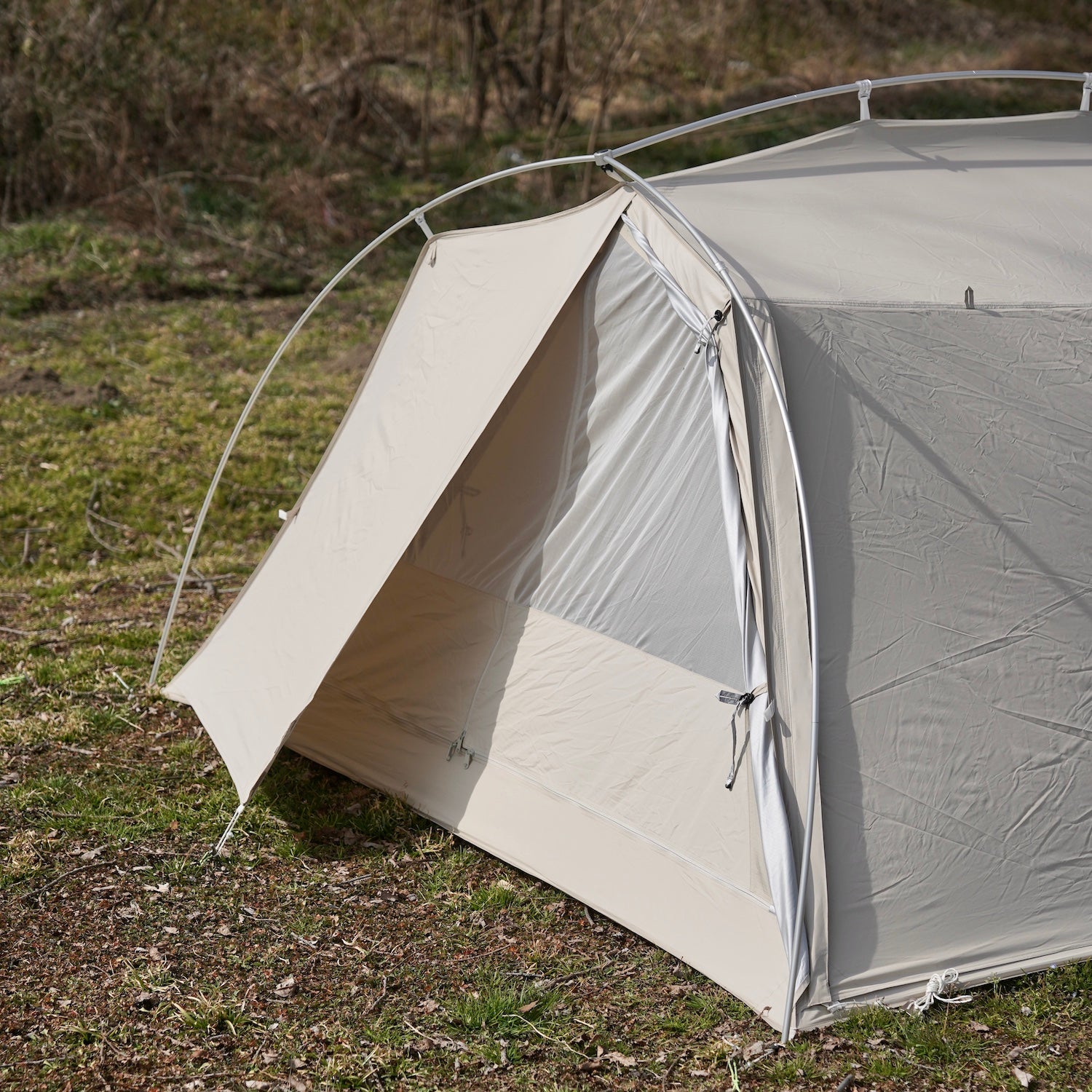 WOODEN HOUSE / Ivory – LOG