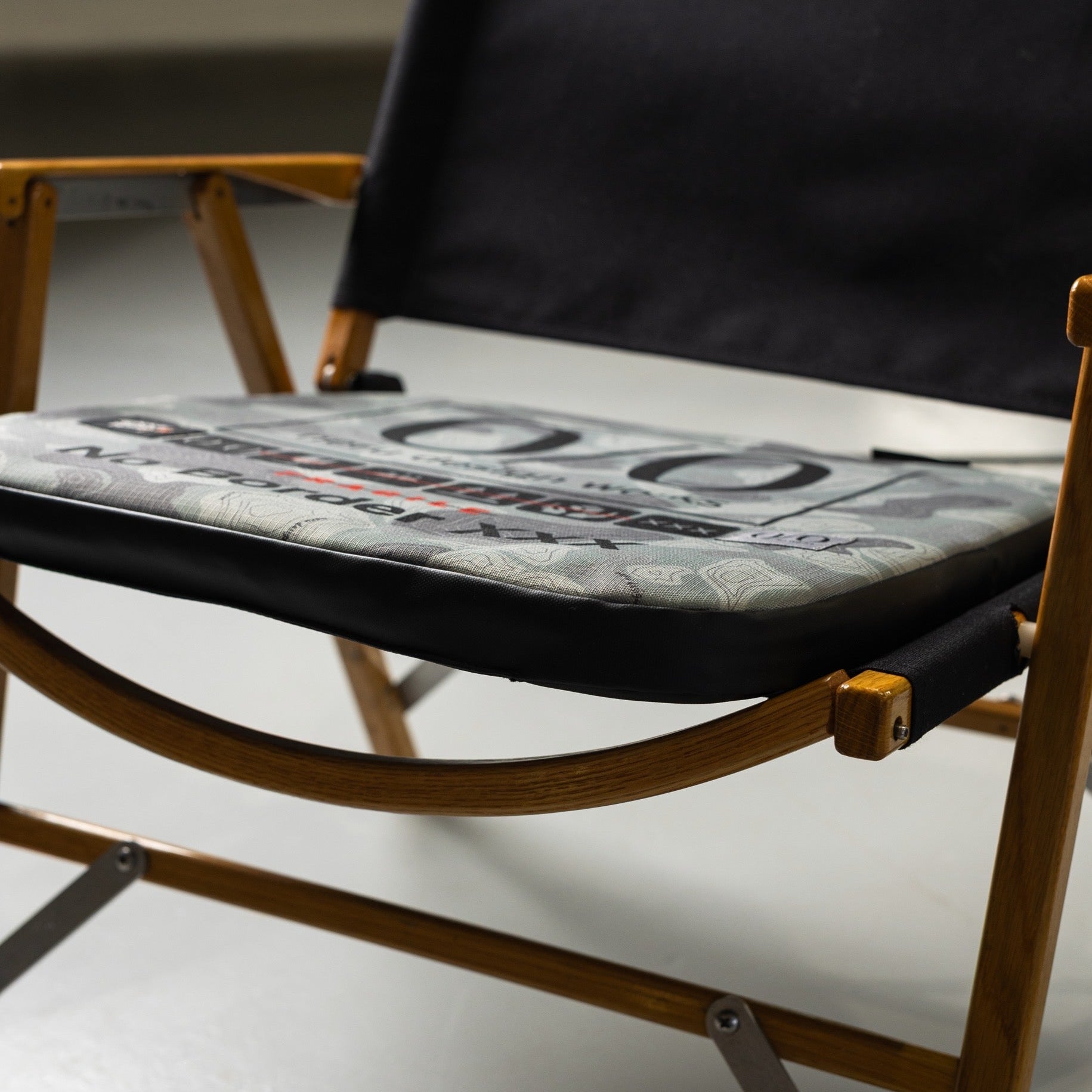 ネルデザインワークBOMBE&BOMBEmini & レジャーシート3点未使用 ネル