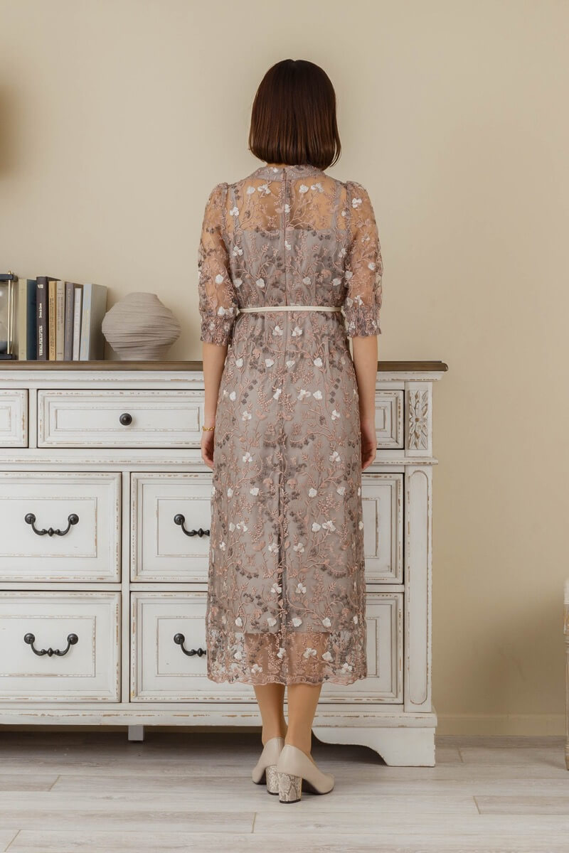 スモークピンクのアンティーク刺繍ドレス | Dorry doll | M | 結婚式