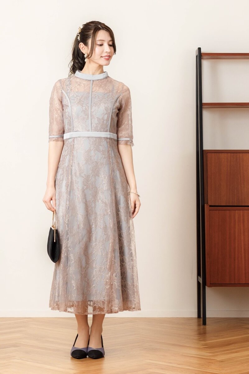 グレージュのラッセルレースパイピングドレス | Dorry doll | M | 結婚