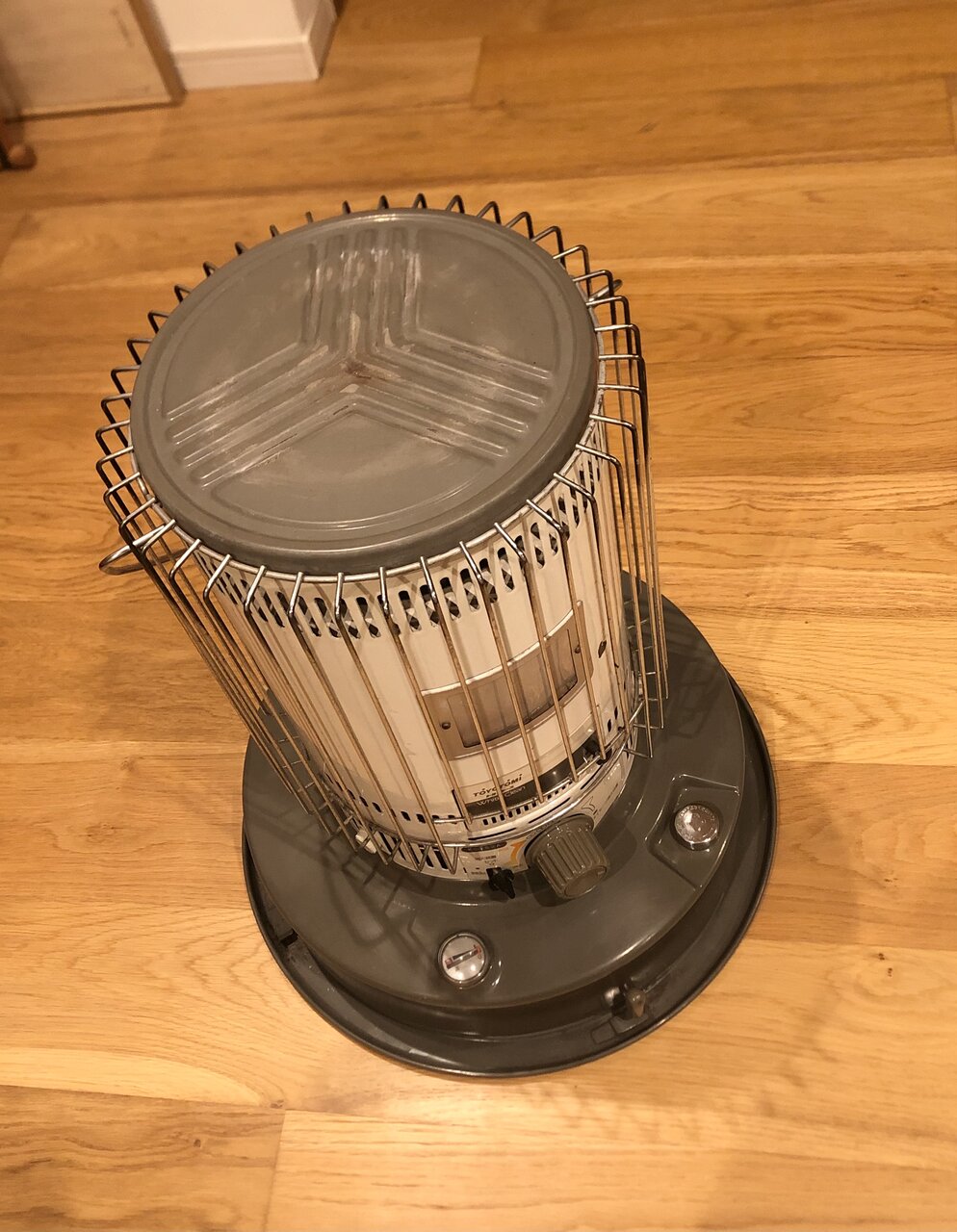 中古 トヨトミ 対流型 石油ストーブ KS-52A キャンプ 災害などに