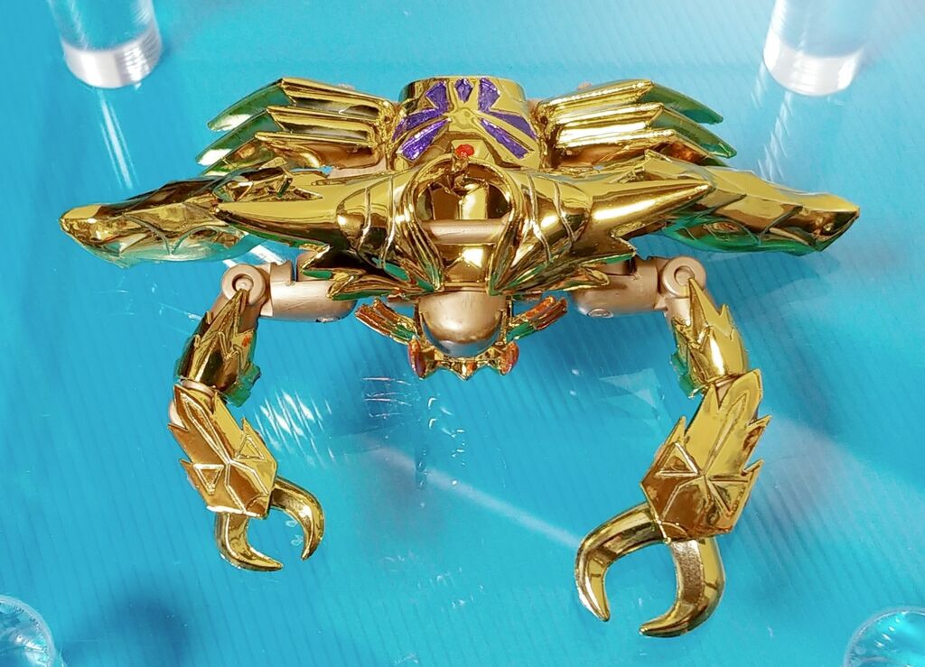 聖闘士星矢 プラモデル 蟹座の黄金聖衣 セイントキャンサー クロス
