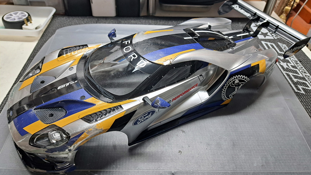 MOTUL AUTECH Z」ボディ補強＆ボディ重量比較 : プラドの趣味の備忘録