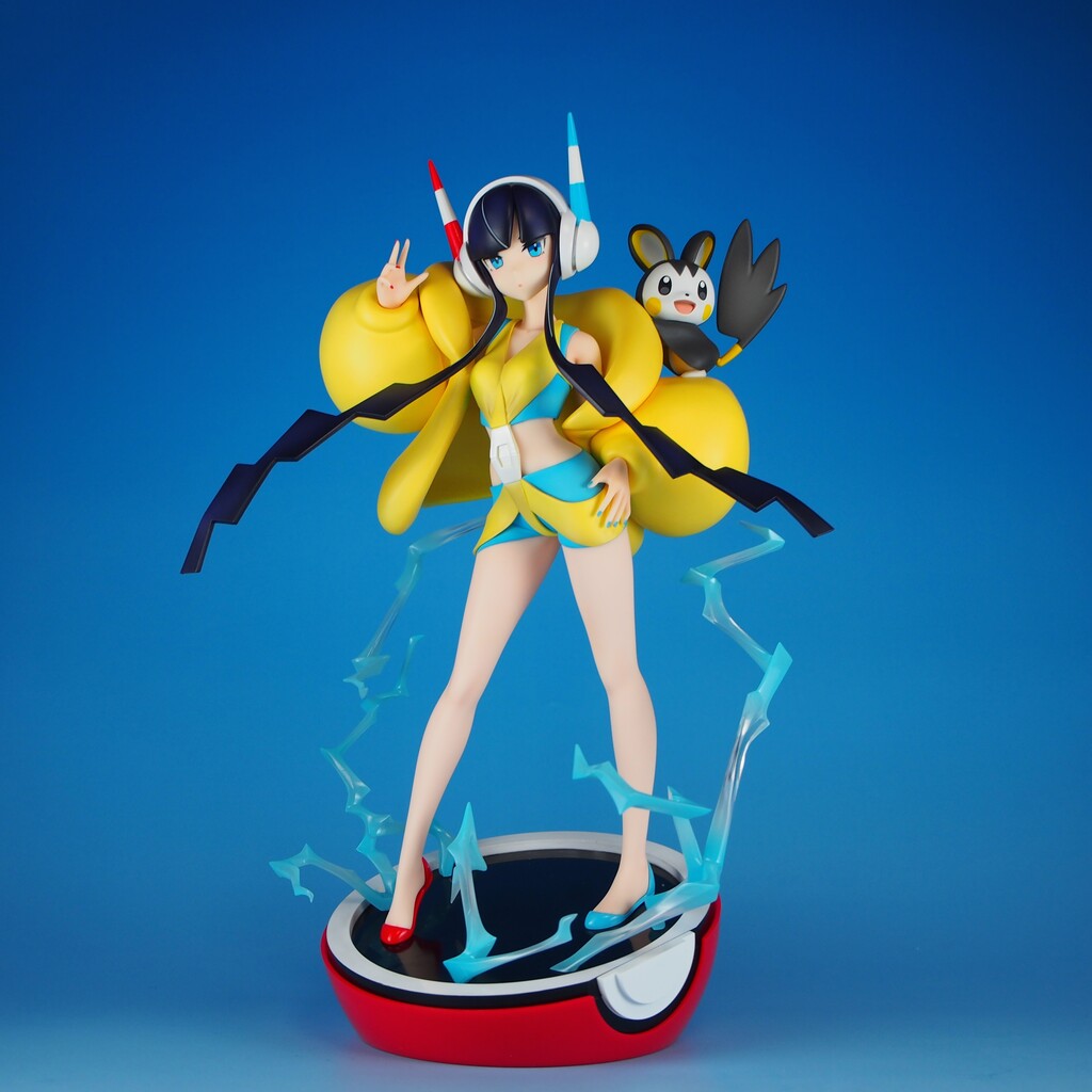 カミツレ＆エモンガ ポケモンセンターオリジナル フィギュア カミツレ