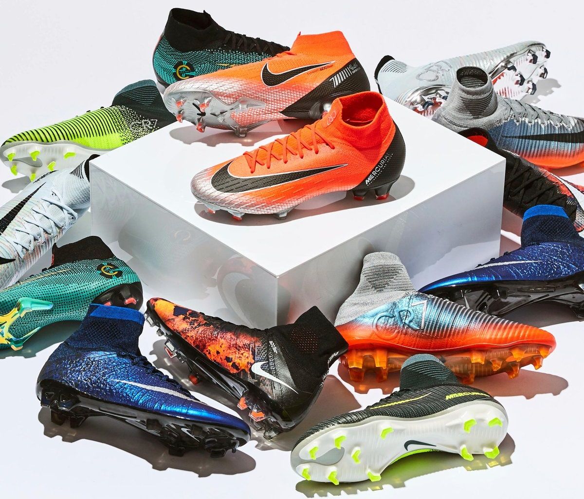 新色】CR7チャプター7 マーキュリアルスーパーフライ6エリートAG-PRO