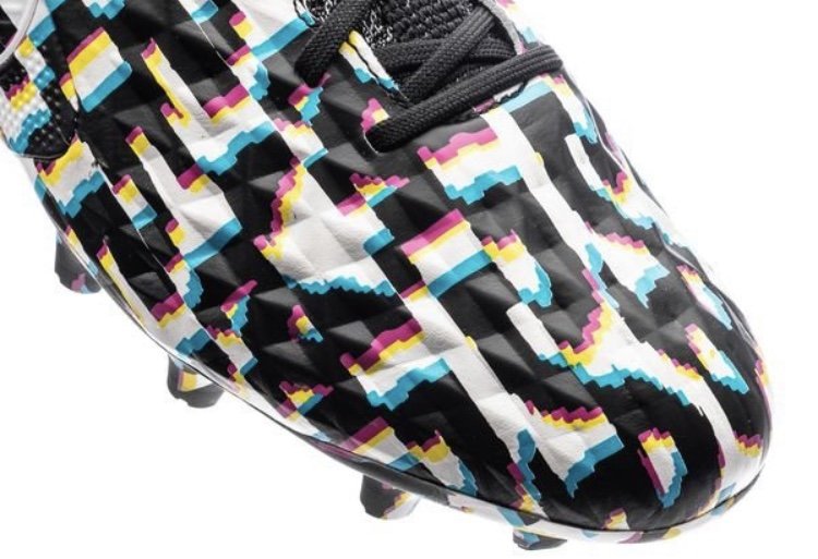 ティエンポレジェンド8 Dazzle Camo FG 888足限定発売 : Kohei's BLOG