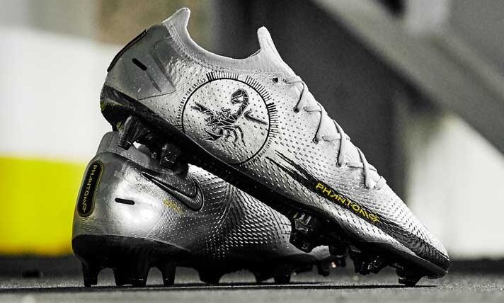 Nike Phantom GT サッカーシューズ グレー ナイキ「ファントムGT」に3D