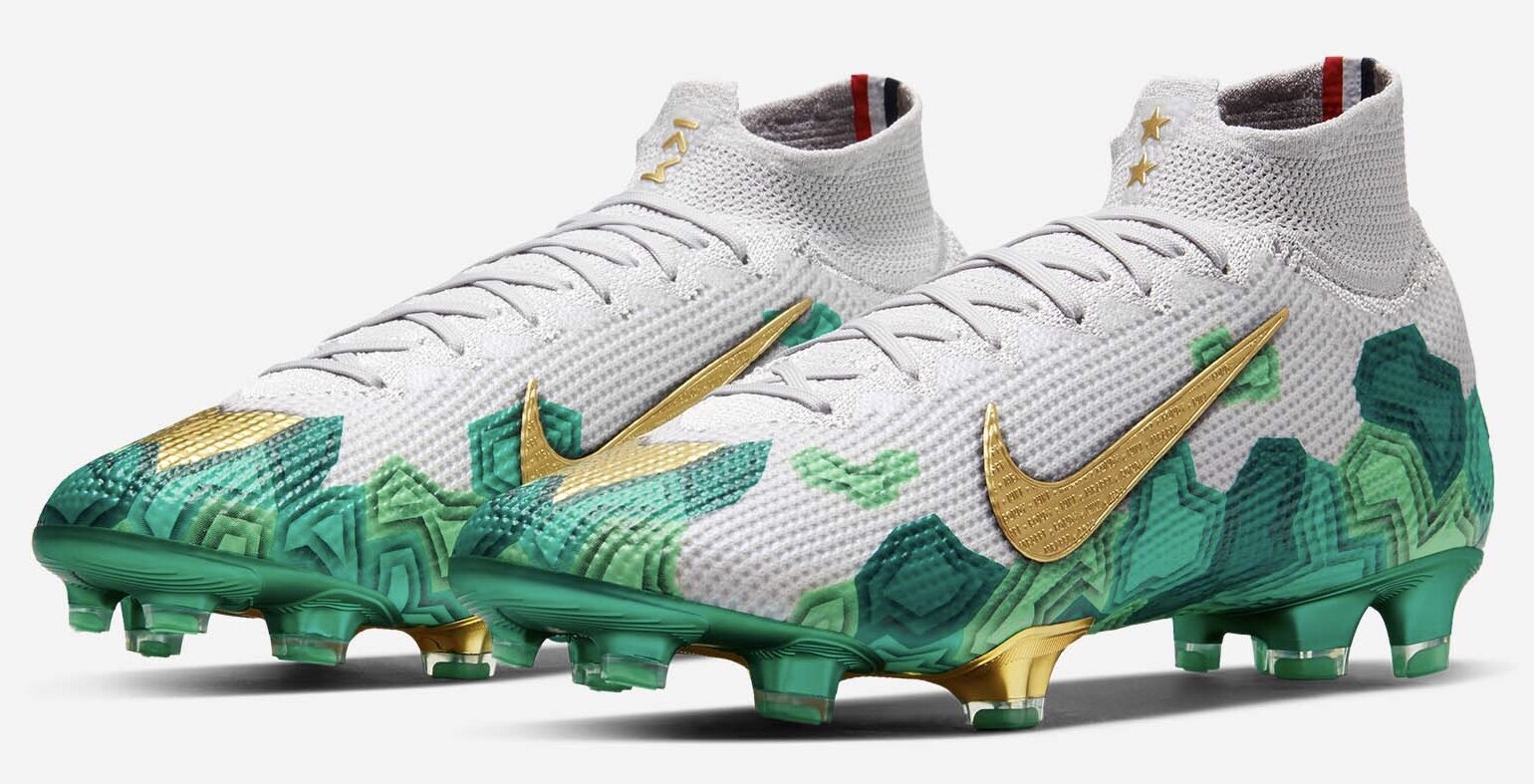 ムバッペ初のシグネチャースパイク マーキュリアルスーパーフライ7