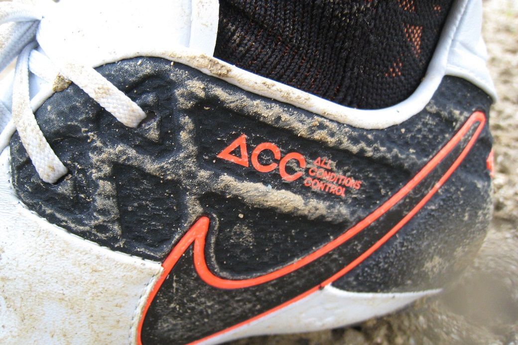 レビュー】 ナイキ ティエンポレジェンド6 HG-E 評価・使用感