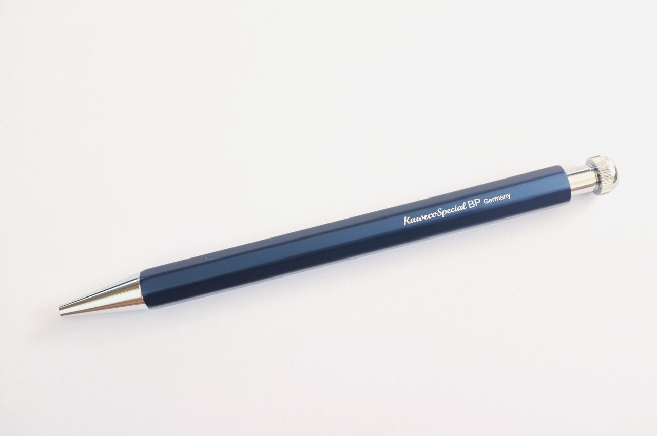 KAWECOスペシャルボールペン ブルーエディション : こんぶの文房具日記