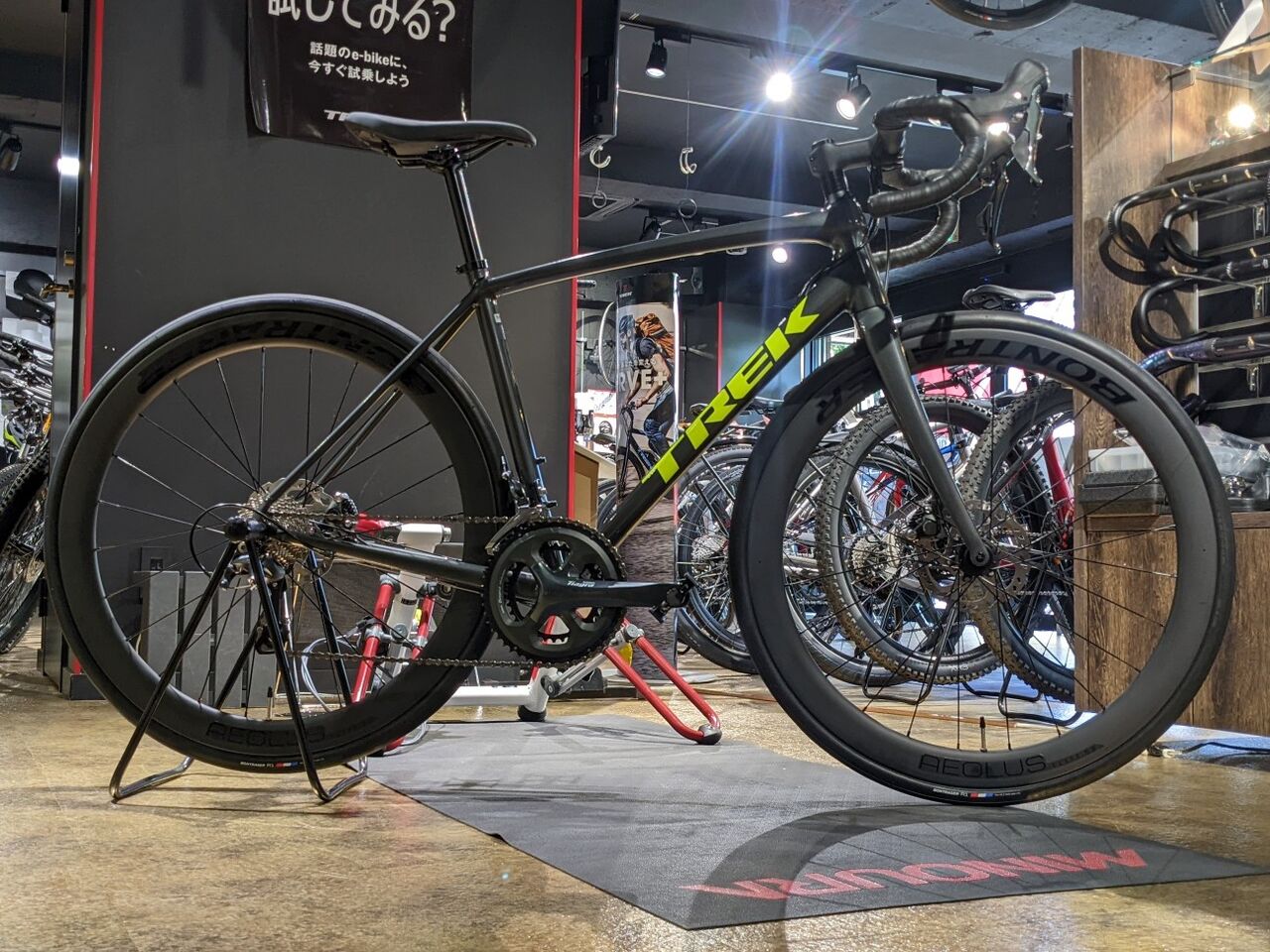 ネ*ロ様 TREK EMONDA ALR4 FFWDカーボンホイール ネ*ロ様 TREK EMONDA