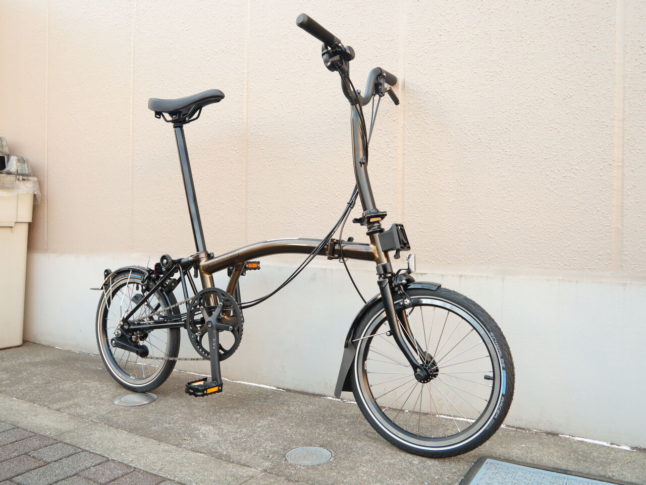 BROMPTON「ブラックラッカー」入荷しました : wadacycle news