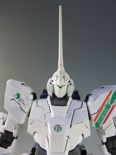 PG ユニコーンガンダム ルミナスクリア セブン-イレブンカラー