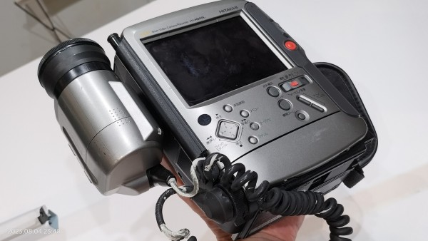 1996/平成8/HITACHI/VM-H200L/Hi8/Joy&free/はなれワザ/カメラ分離型