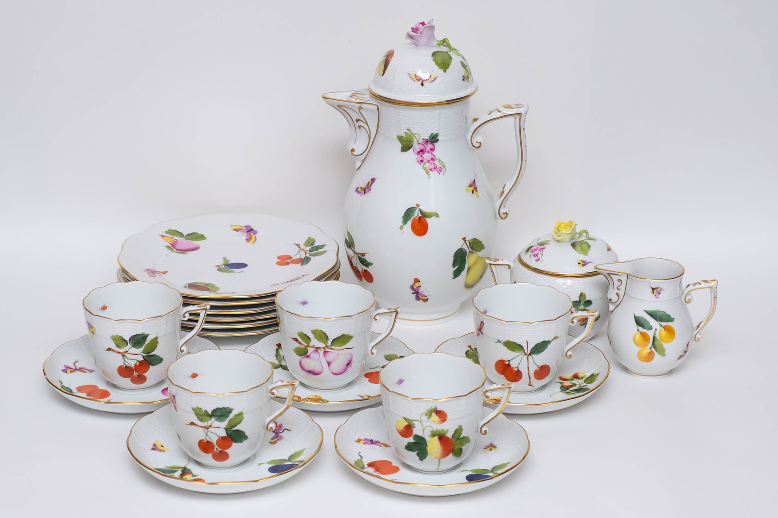 ヘレンドのマスターペインター作品（FRH、FRN）をはじめ、いろいろお