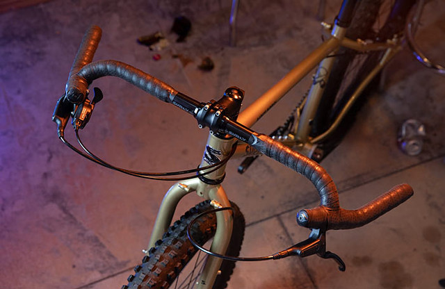 Surly / サーリー / Corner Bar / コーナーバー - Above Bike Store