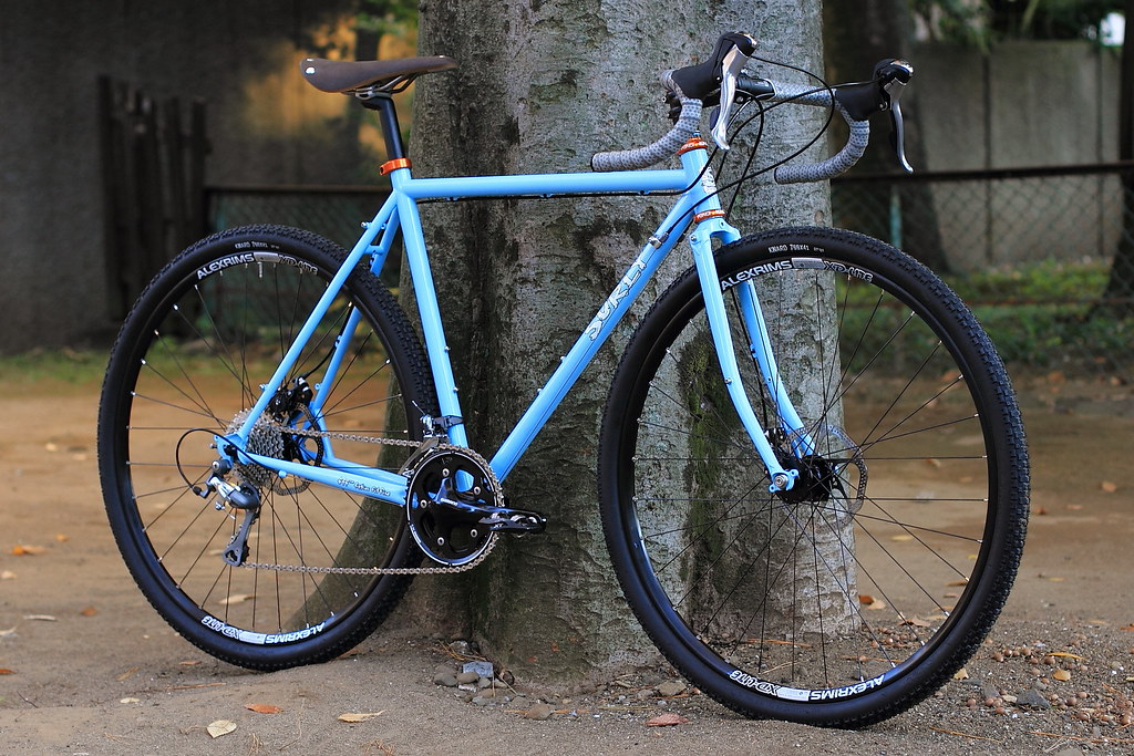 SURLY* straggler / BUILT BY BLUE LUG - CUSTOMER'S BIKE CATALOG