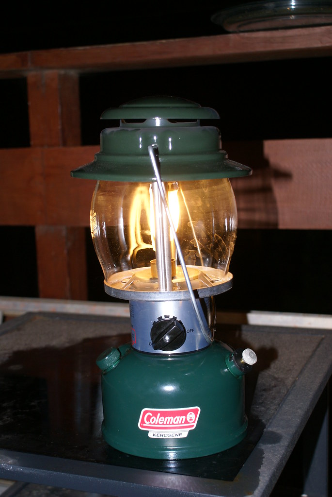 Coleman Kerosene Lantern 639C - 2 | Coleman 639C Kerosene la… | Flickr
