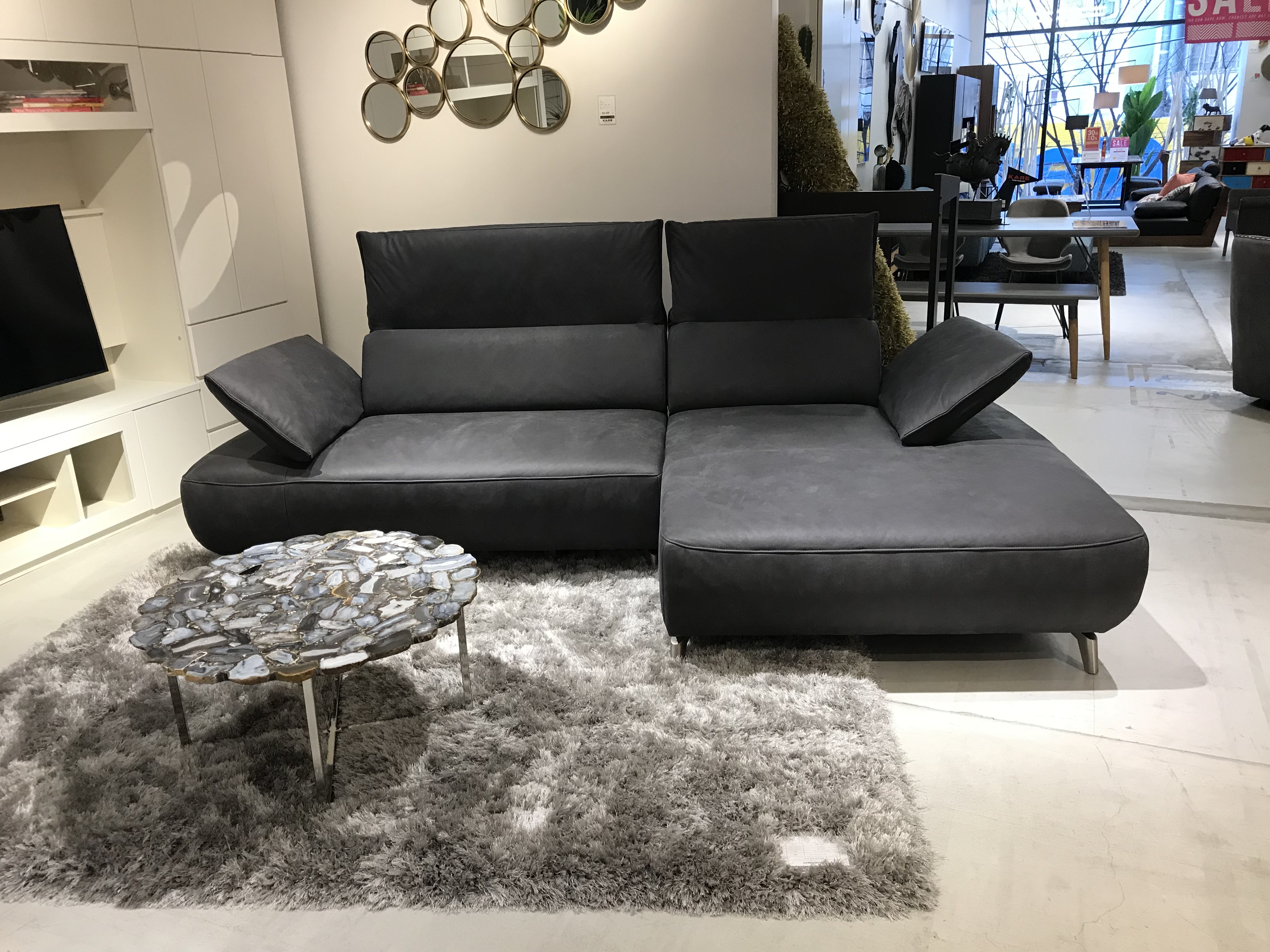 ドイツ製のお洒落な多機能ソファのご紹介！ ｜ リビングハウス企業