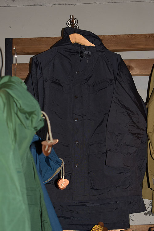SIERRA DESIGNS-MOUNTAIN PARKA 