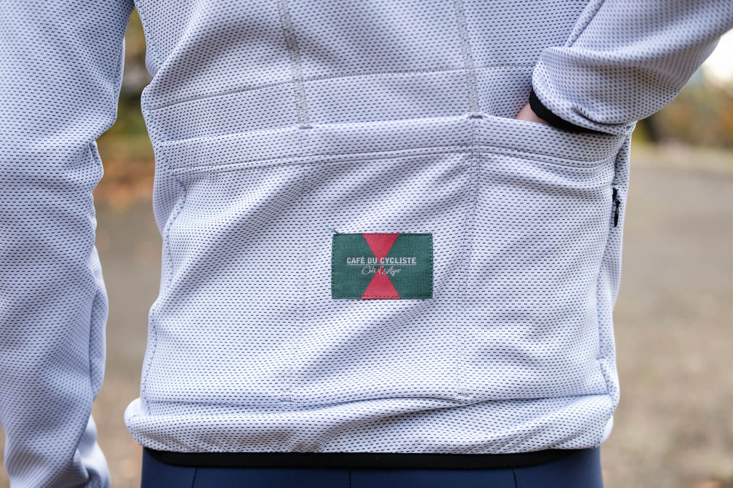 Café du Cycliste - オンもオフもゆるりと着こなす、Solenneグラベル