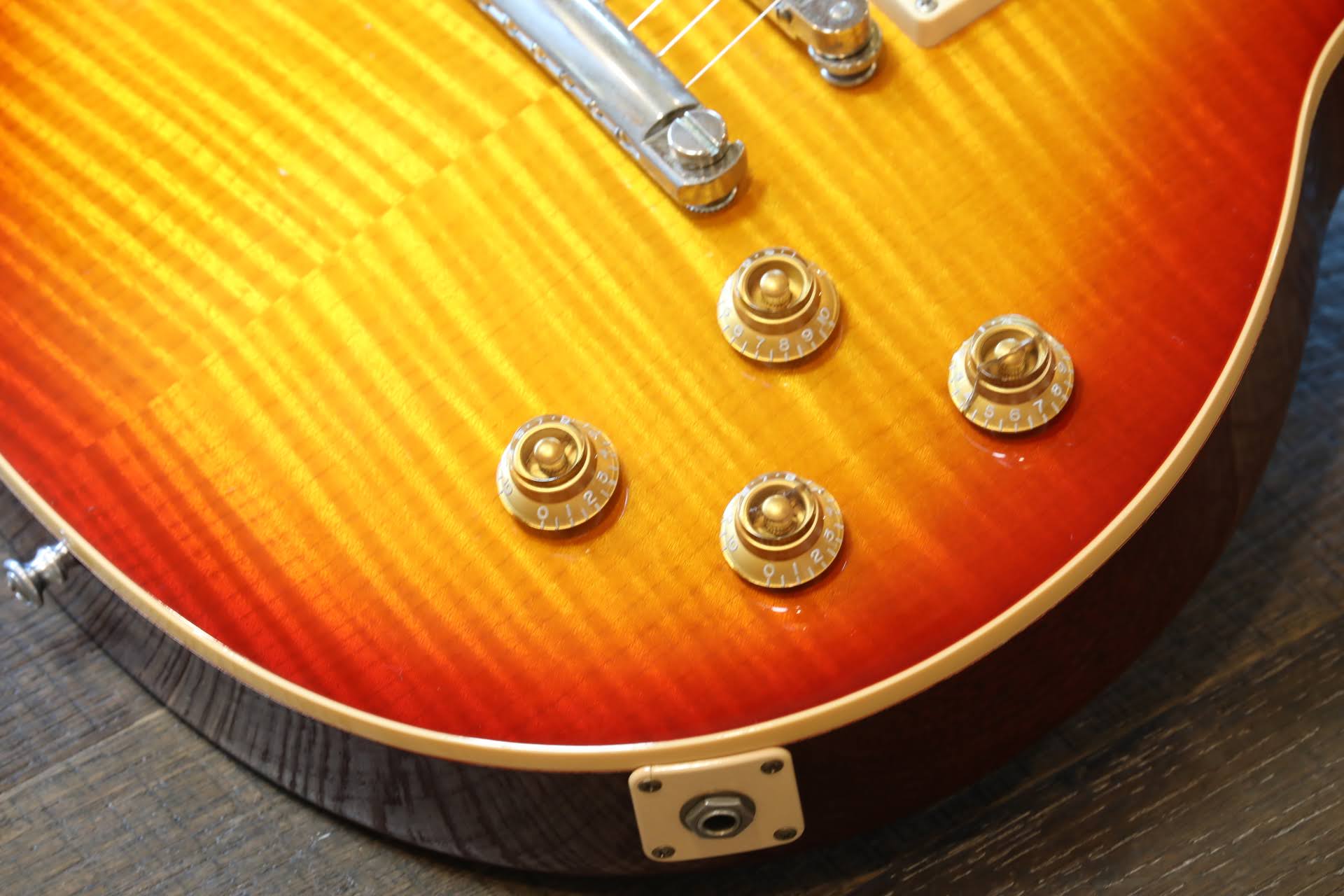 2002 Gibson Les Paul Standard Premium Plus Electric Guitar Figured