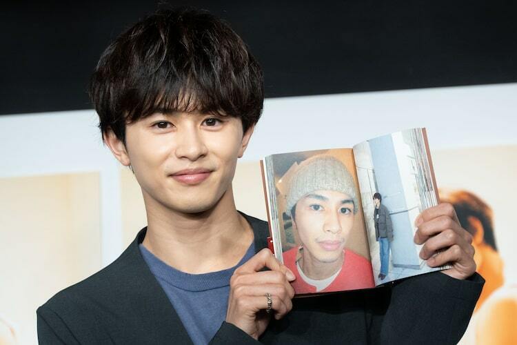 草川拓弥、初のフォトブックで見せたのは“超特急タクヤ”とは真逆の姿