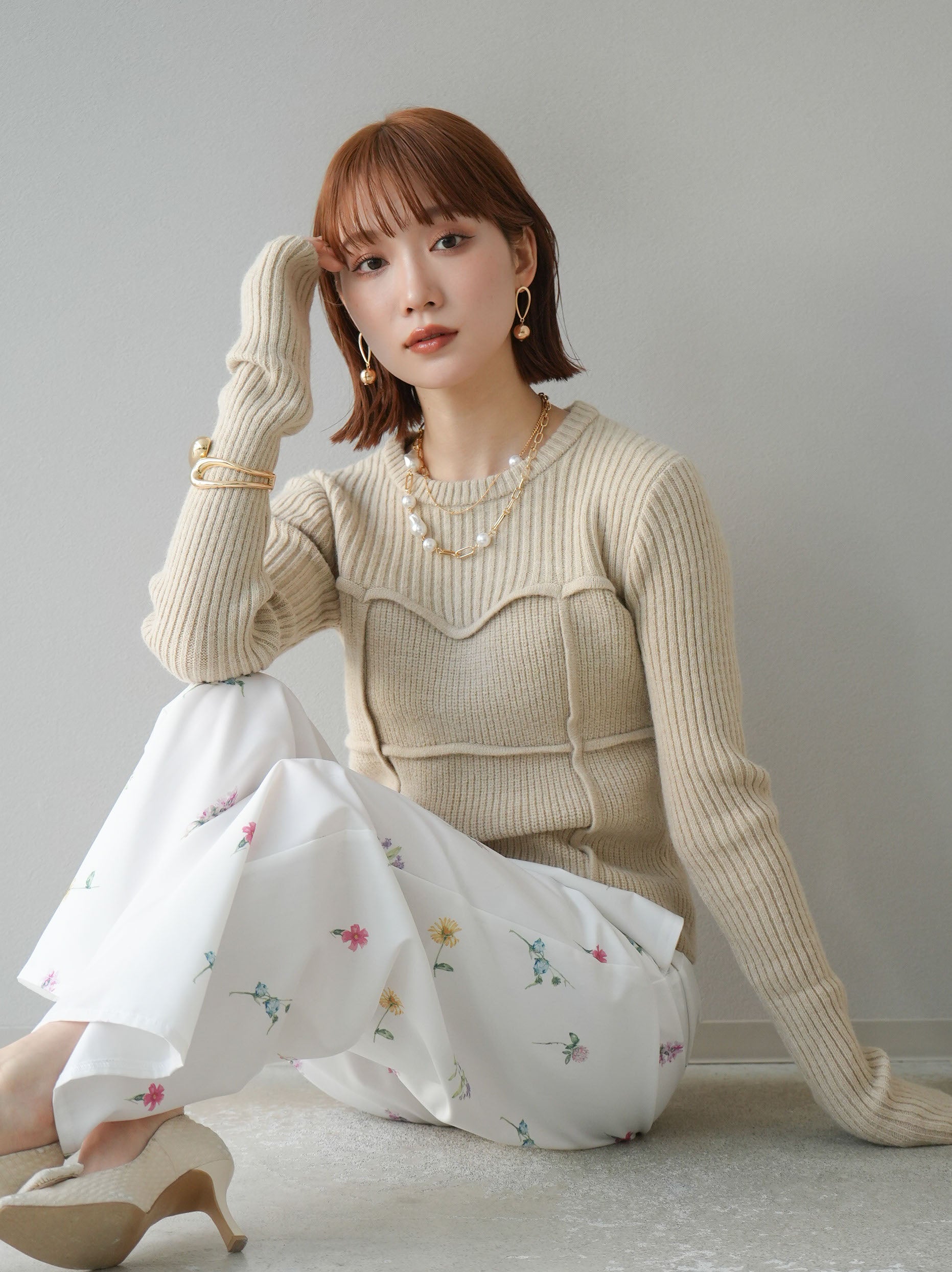 予約]デザインリブニットトップス/アイボリー – Lumier