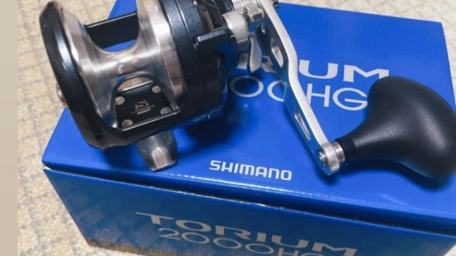 シマノ]トリウムをインプレ！カスタムは？左ハンドルがない？｜ルアー