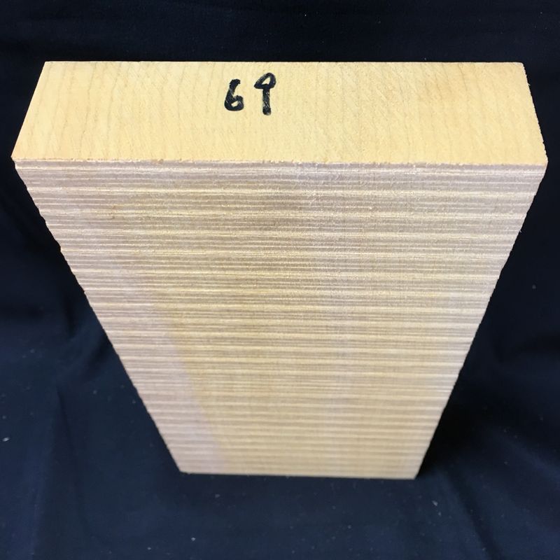 彫刻材｜木曽桧彫刻材｜株式会社前田木材 厳選した彫刻用の木曽桧材を