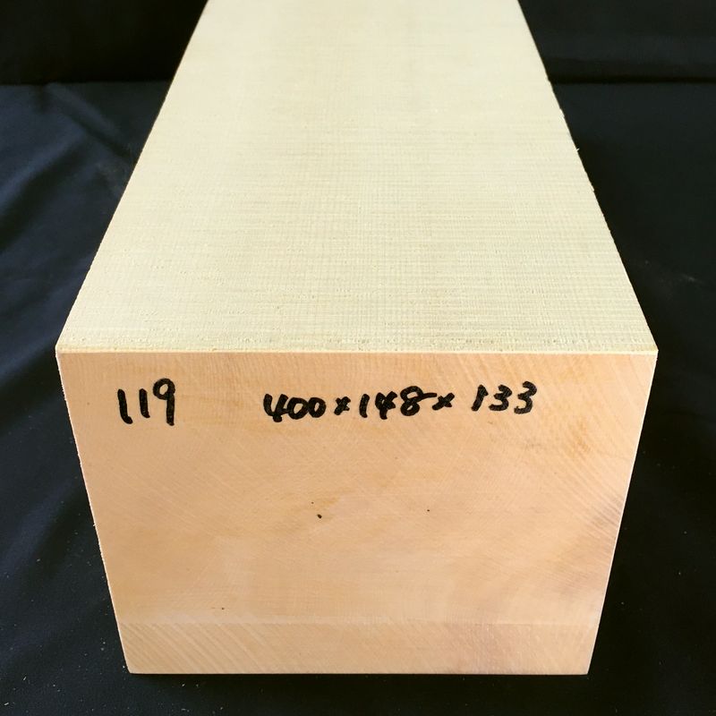 彫刻材｜木曽桧彫刻材｜株式会社前田木材 厳選した彫刻用の木曽桧材を