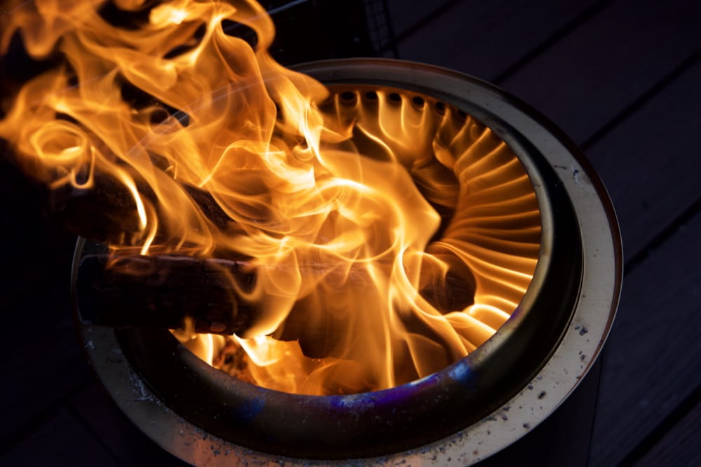 solo stove レンジャー レビュー。美しい二次燃焼を簡単に再現できる