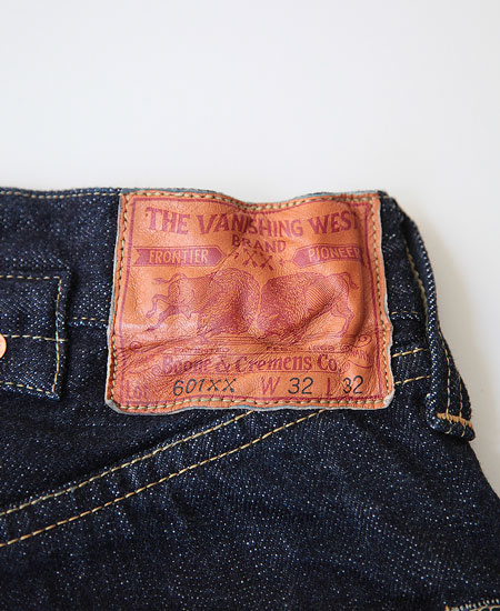 FREEWHEELERS フリーホイーラーズ Lot 601 XX 1942 - 32 LENGTH - (ONE