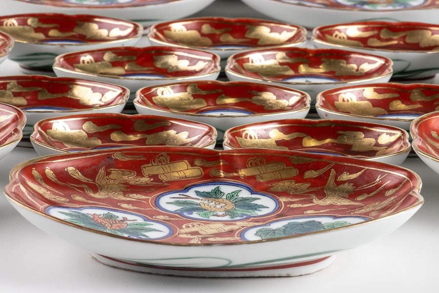 九谷】 九谷峰仙 赤絵金彩雲鶴柘榴文 刺身皿10客 醤油皿10客 20客