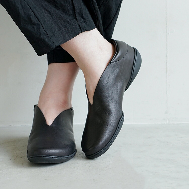 SALE 50%OFF】[VAT-WAW] trippen(トリッペン)レザースリッポン