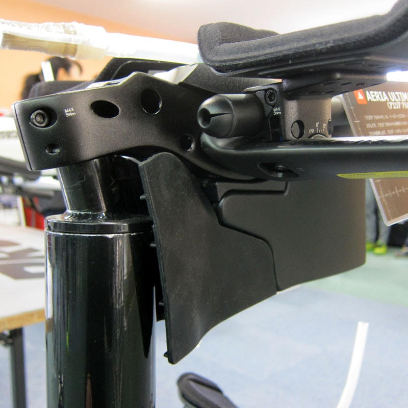 プロファイルデザイン AERIA ハイドレーションシステム フロント