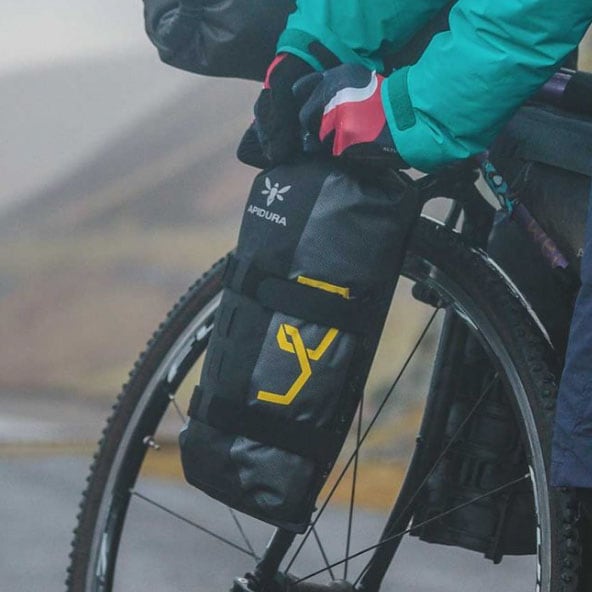 アピデュラ エクスペディション フォークパック (3.0L) | バッグ