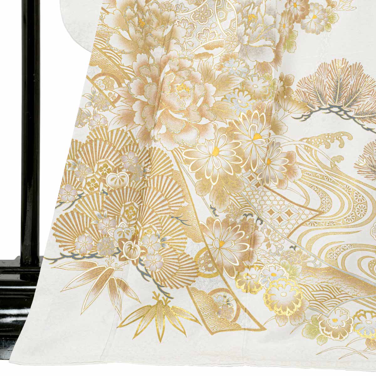 白金 牡丹に松竹梅（【振袖・袋帯・長襦袢のセット商品】） | FURISODE