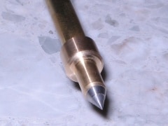 チェロ　エンドピン　8mm（見附精機工業　チタン入り真鍮） 受注生産 見附精機工業製 チェロエンドピン チタン入り真鍮／先端真鍮