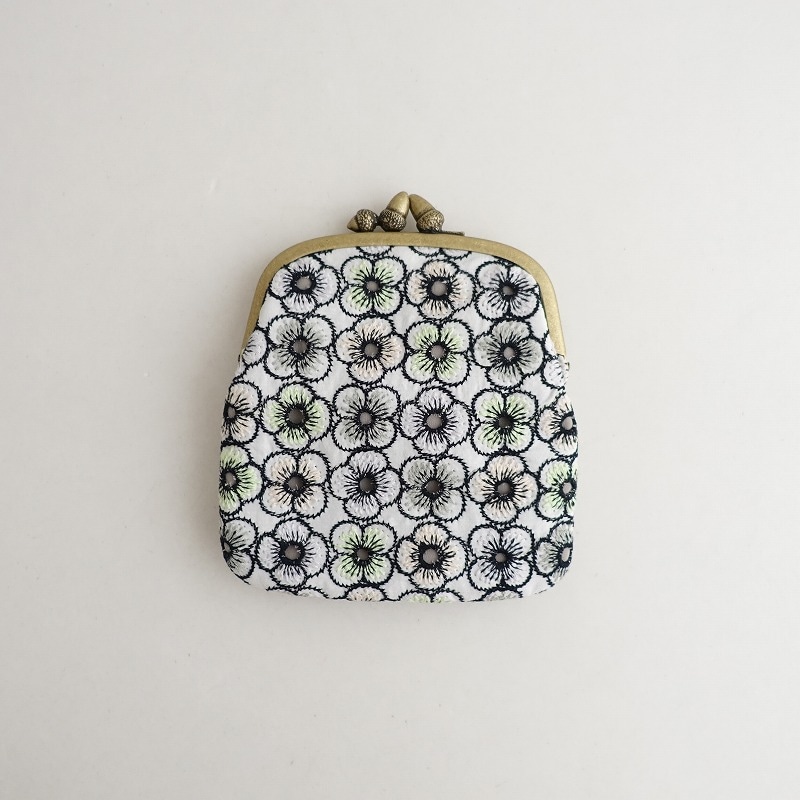 定価3.6万】ミナペルホネン mina perhonen cuddle purse piha